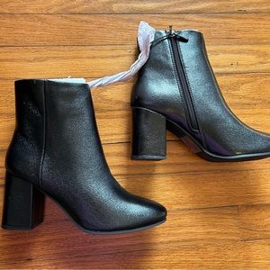 Size 8 black booties nwt
